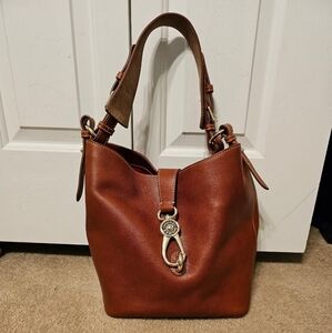 Dooney and Bourke pebble grain logo lock large sack
